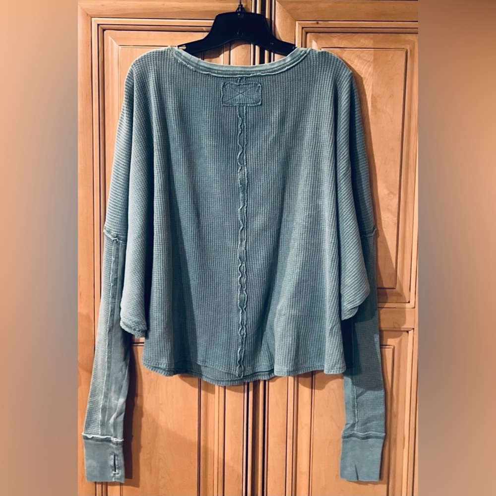 NWOT Free People Microphone Drop Thermal - Picture 10 of 16